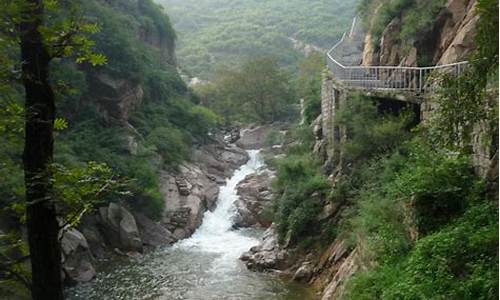 莱芜九龙大峡谷和九天大峡谷哪个好,莱芜景