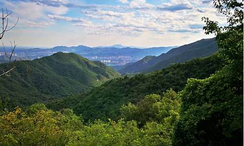 北京西山森林公园无名英雄纪念广场,北京西山无名英雄碑