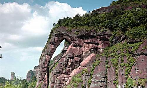 龙虎山旅游攻略一日游正一道士买票吗_龙虎